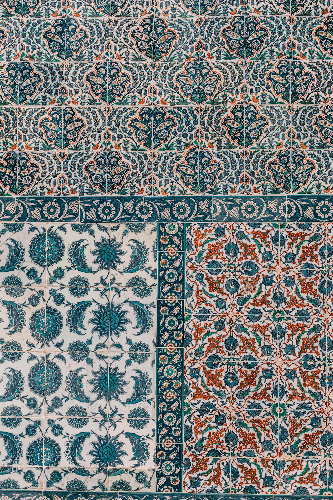 Dekoratives islamisches Motiv als Symbol für strukturierte Betreuung